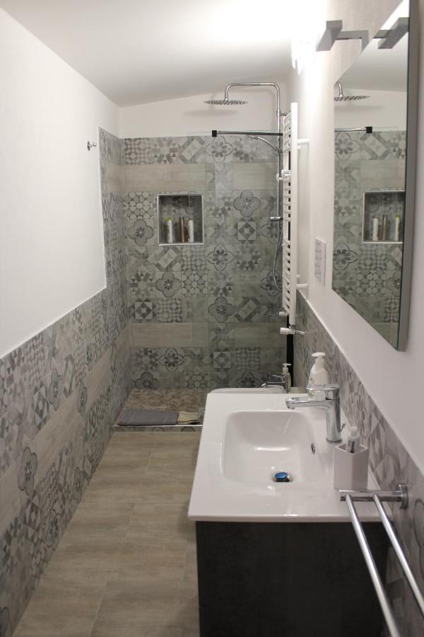 Zisa Home Ai Cantieri Culturali-Facile Posteggio In Strada No Ticket Палермо Екстериор снимка